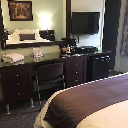 Auberge Centre Ville Chicoutimi Exteriér fotografie