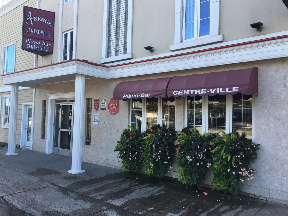 Auberge Centre Ville Chicoutimi Exteriér fotografie