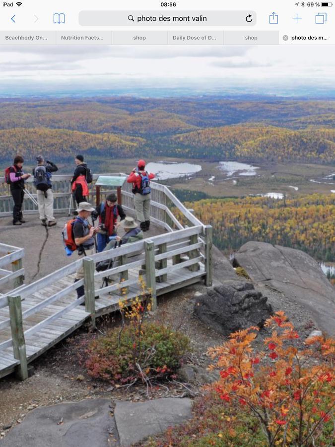 Auberge Centre Ville Chicoutimi Exteriér fotografie