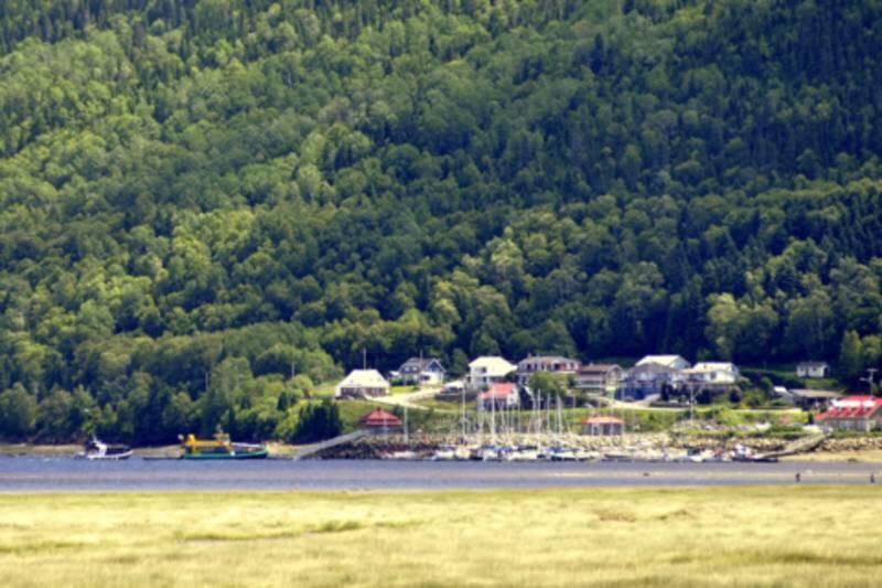 Auberge Centre Ville Chicoutimi Exteriér fotografie